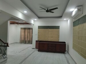 Bedroom in 3 BHK Independent House at JD Jubilee Ballpark, Jubilee Hills – for Rent