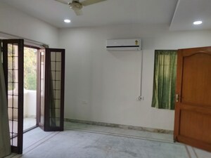 Room in 3 BHK Independent House at JD Jubilee Ballpark, Jubilee Hills – for Rent