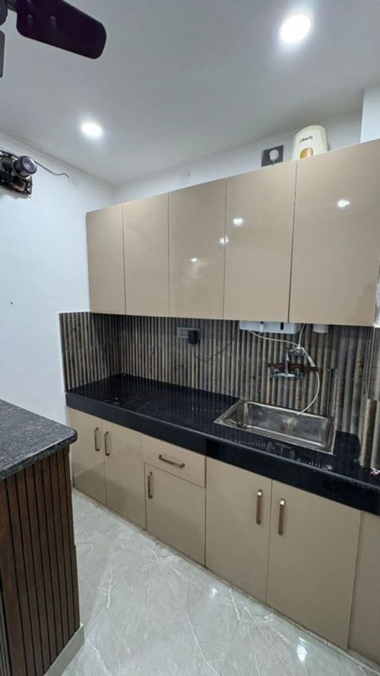 Kitchen, saket 1 RK 300 Sq.Ft. Builder Floor In Saket Delhi 9910996