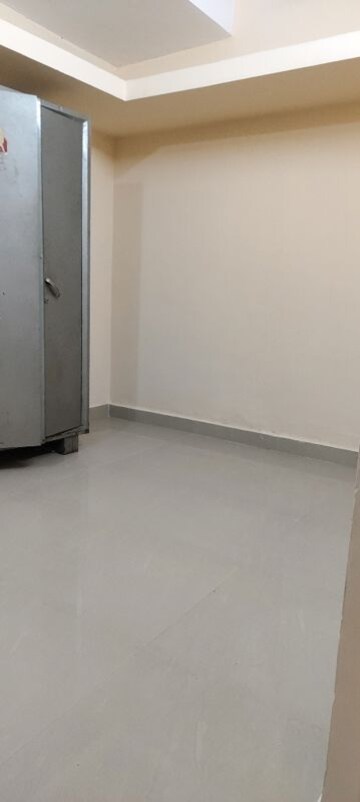 Room in 1 BHK Builder Floor at Jeevan Bima Nagar – for Rent