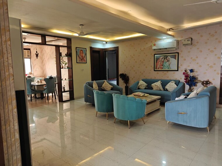 Living Room, green fields colony 4 Bedroom 3600 Sq.Ft. Builder Floor In Green Fields Colony Faridabad 9910997