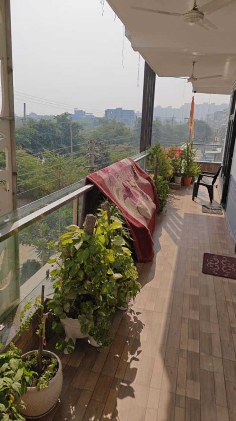Balcony, green fields colony 4 Bedroom 3600 Sq.Ft. Builder Floor In Green Fields Colony Faridabad 9910997
