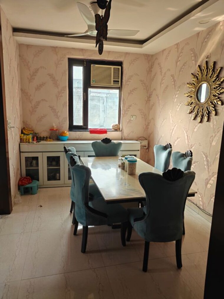 Master Bedroom, green fields colony 4 Bedroom 3600 Sq.Ft. Builder Floor In Green Fields Colony Faridabad 9910997