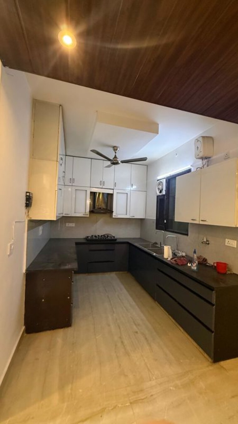 Kitchen, green fields colony 4 Bedroom 2500 Sq.Ft. Builder Floor In Green Fields Colony Faridabad 9910435