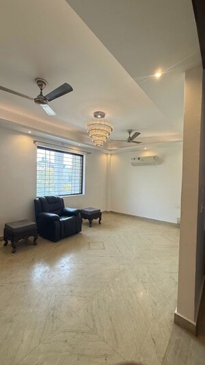 Living Room in 4 BHK Builder Floor at Green Fields Colony – for Sale