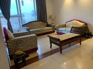 Living Room in 4 BHK Builder Floor at Green Fields Colony – for Sale