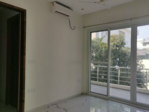 Room in 3 BHK Apartment at Choice Jubilee 211, Jubilee Hills – for Rent