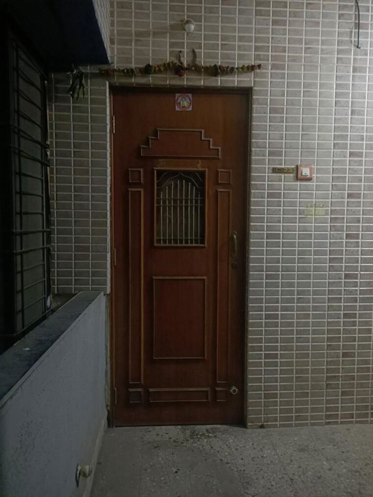 undefined, vrindavan-society-thane-west 2 Bedroom 700 Sq.Ft. Apartment In Vrindavan Society Thane 9911027