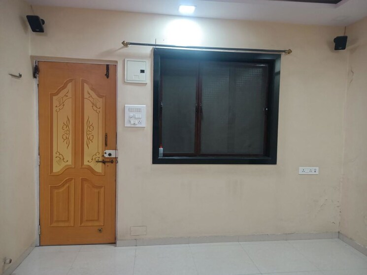 Living Room, vrindavan-society-thane-west 2 Bedroom 700 Sq.Ft. Apartment In Vrindavan Society Thane 9911027