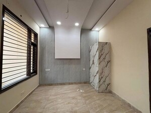 Room in 4 BHK Apartment at Sector 66-A – for Sale