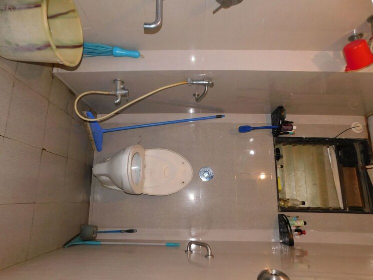 Bathroom, sai-samarth-hira-paradigm 2 Bedroom 800 Sq.Ft. Apartment In Chembur Mumbai 9911050