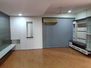 Room in 2 BHK Apartment at Lahari Jublee hills, Jubilee Hills – for Rent