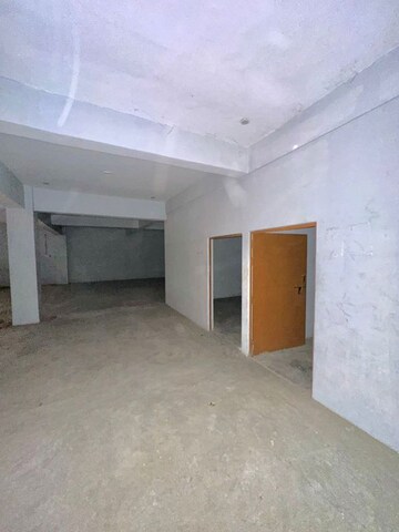 Room in  Office Space at Kamta – for Rent