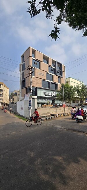  Office Space For Sale in Murali Nagar