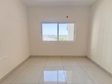 Room in 3.5 BHK Apartment at Avalon Park At The Prestige City, Sarjapur Road – for Sale