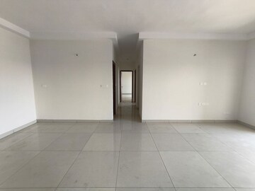 Room in 3.5 BHK Apartment at Avalon Park At The Prestige City, Sarjapur Road – for Sale