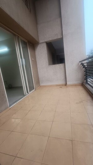 Terrace in 1 BHK Builder Floor at Jairaj Lake Town, Katraj – for Rent