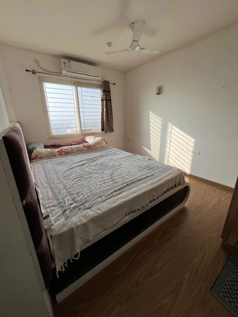 Bedroom, prestige-misty-waters 2 Bedroom 1134 Sq.Ft. Apartment In Hebbal Bangalore 9911138