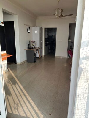 2 BHK Apartment For Sale in Prestige Misty Waters, Hebbal