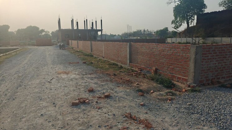 undefined, babatpur  940 Sq.Yd. Plot In Babatpur Varanasi 9911146