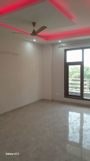Room in 3 BHK Builder Floor at Kohli One Malibu Town, Sector 47 – for Rent