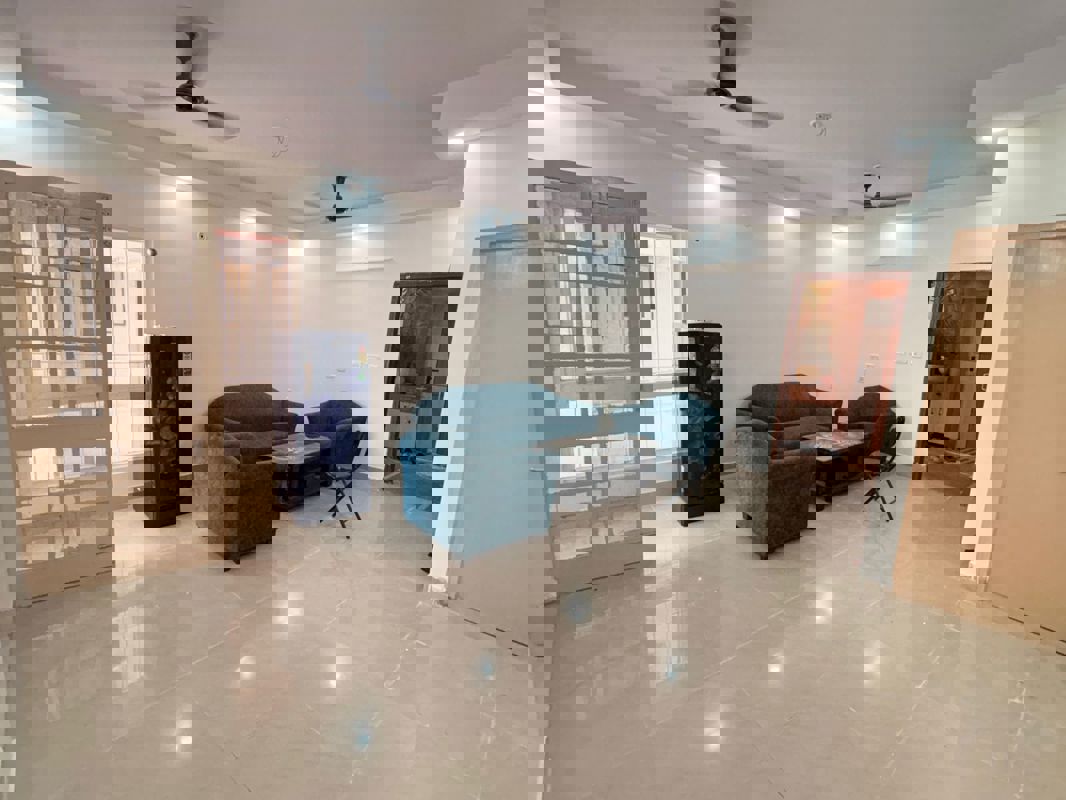 5 BHK + Servant Room Apartment For Sale in UPAVP Ganga Yamuna And Hindon Enclave