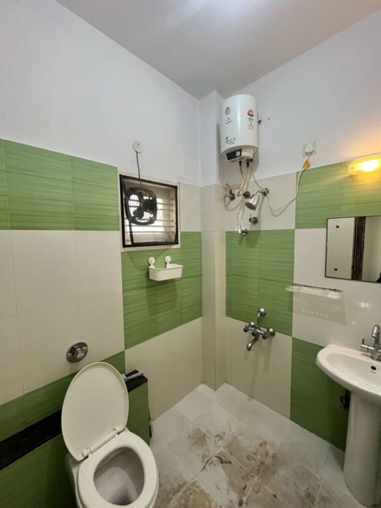 Attached Bathroom, hsr layout 4 Bedroom 2100 Sq.Ft. Independent House In Hsr Layout Bangalore 9911192