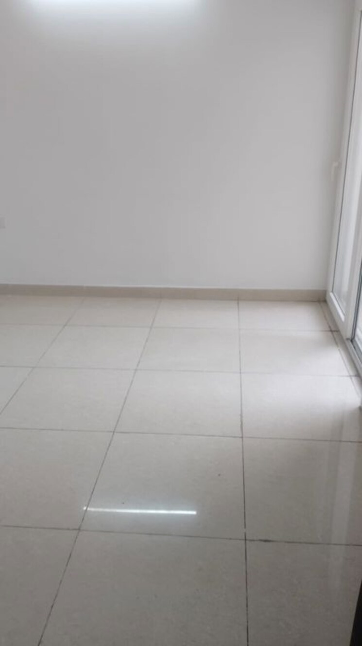 Room, golden-residency-indirapuram 2.5 Bedroom 1305 Sq.Ft. Apartment In Ahinsa Khand 2 Ghaziabad 9911209