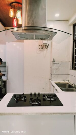 Team Area in 3 BHK Builder Floor at Dhakoli – for Rent