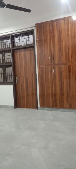 1 BHK Builder Floor For Rent in Neb Sarai