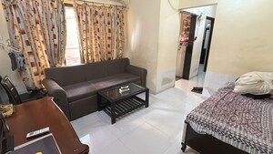 Living Room in 3 BHK Apartment at Andheri West – for Rent