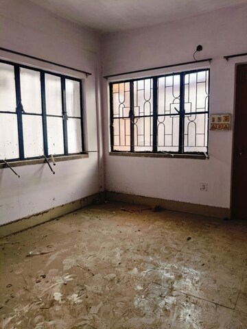 Room in 2 BHK Apartment at Mayur Apartment, Baguiati – for Sale