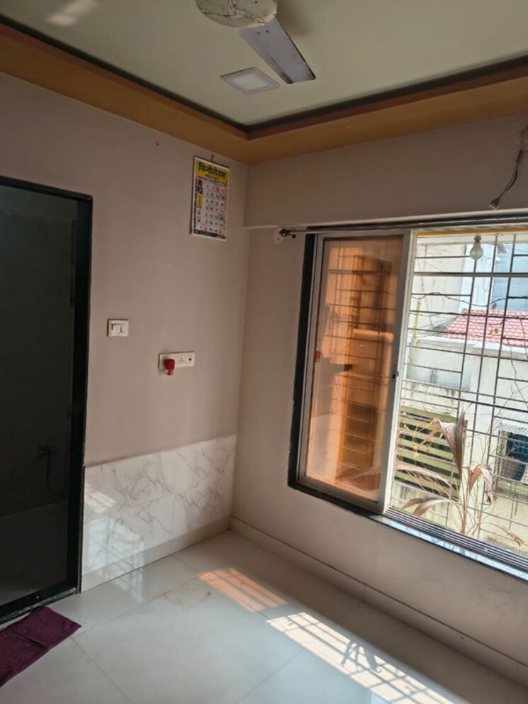 Room, kurla east 1 Bedroom 430 Sq.Ft. Apartment In Kurla East Mumbai 9911291