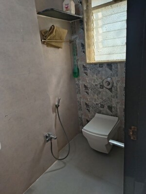 Master Bedroom in 1 BHK Apartment at Kurla East – for Rent