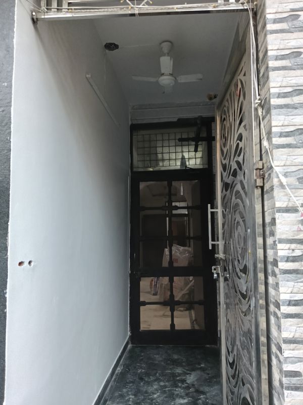 2 BHK + Extra Room Builder Floor For Rent in Lajpat Nagar 4