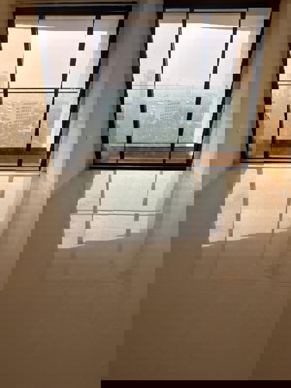 3 BHK + Store Room 1200 Sq.Ft. Apartment in Kalpataru Mugnus