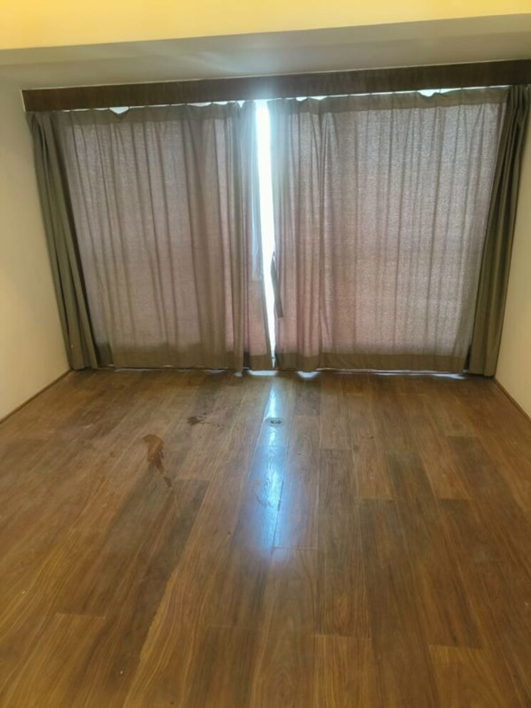 Room, raj-rahul-apartment 3 Bedroom 1900 Sq.Ft. Apartment In Juhu Mumbai 9911331