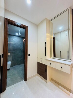 Room in 4 BHK Builder Floor at Ansal API Esencia, Sector 67 – for Sale