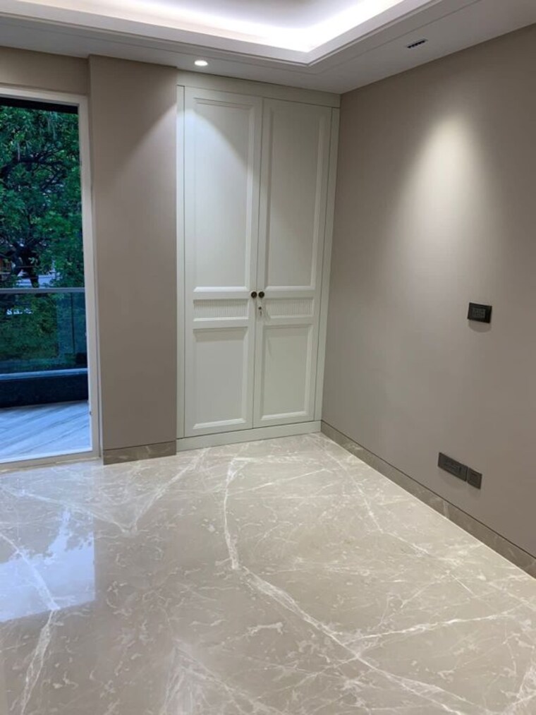 Room, vasant vihar 4 Bedroom 5320 Sq.Ft. Builder Floor In Vasant Vihar Delhi 9911367