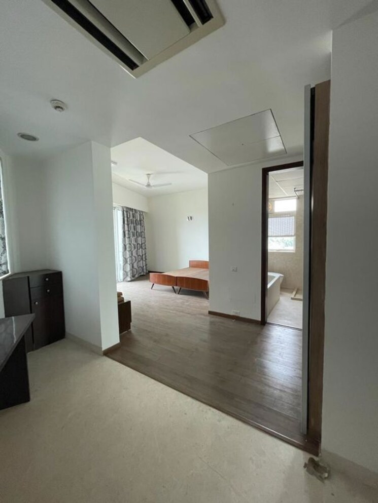 Room, brigade-crescent 4 Bedroom 4290 Sq.Ft. Apartment In Frazer Town Bangalore 9730287