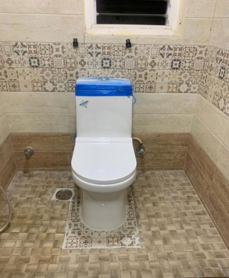 Bathroom, natasha-penta 2.5 Bedroom 1500 Sq.Ft. Apartment In Infantry Road Bangalore 9653847