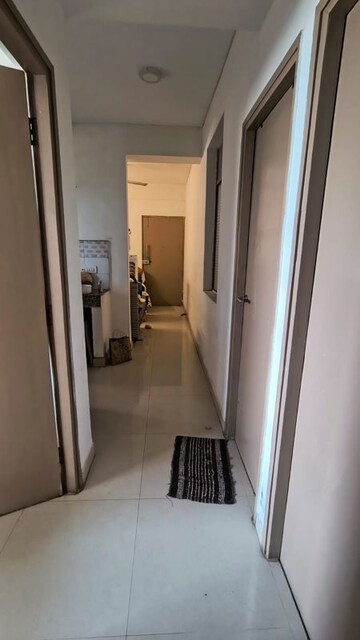 2 BHK Apartment For Rent in Pareena Laxmi Apartments, Sector 99