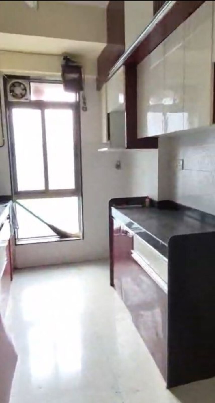 Kitchen, khandelwal-sai-iconic 2 Bedroom 605 Sq.Ft. Apartment In Andheri West Mumbai 9911423