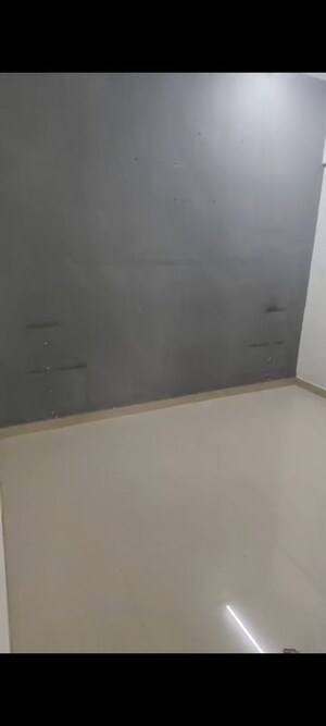 Room in 1 BHK Apartment at Nagnath CHS, Andheri West – for Rent