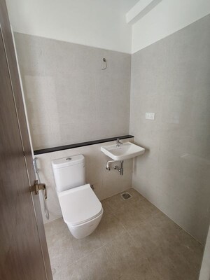 Bathroom in 3 BHK Apartment at Choolaimedu – for Rent