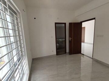 Room in 3 BHK Apartment at Choolaimedu – for Rent