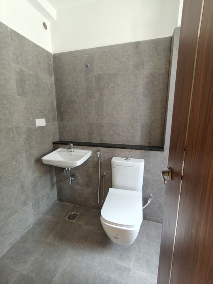 Bathroom, choolaimedu 3 Bedroom 1340 Sq.Ft. Apartment In Choolaimedu Chennai 9911222