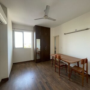 Room in 3 BHK Apartment at Conscient Heritage Max, Sector 102 – for Rent