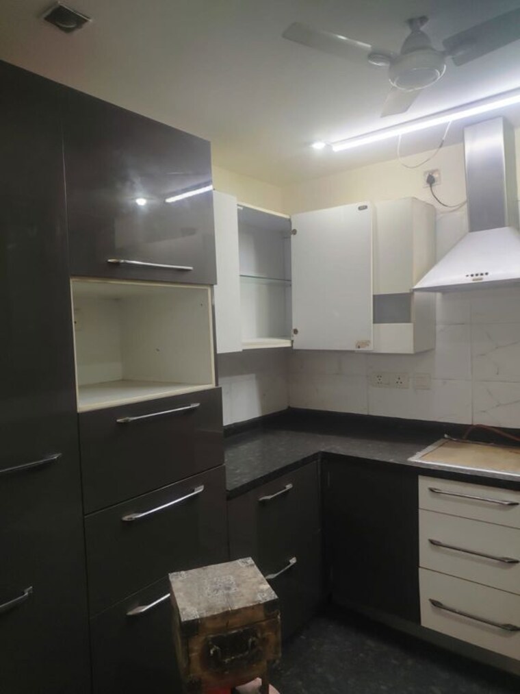 Kitchen, greater kailash i 3 Bedroom 208 Sq.Yd. Builder Floor In Greater Kailash I Delhi 9911471