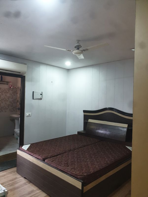 2 BHK + Pooja Room Independent House For Rent in Sector 16
